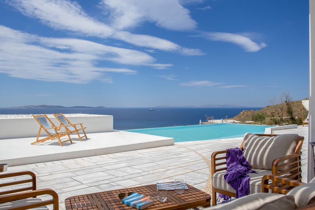 Epic Blue Mykonos * Houlakia (Mykonos)